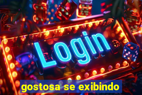 gostosa se exibindo